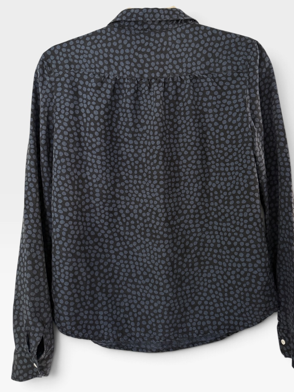 A.P.C. Paris 100% Silk Navy Blue Dot Print Blouse Shirt Minimalist Chic Size M - Picture 4 of 8